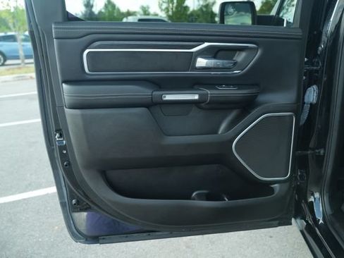 Used 2023 RAM 1500 Laramie AWD/4WD image 16
