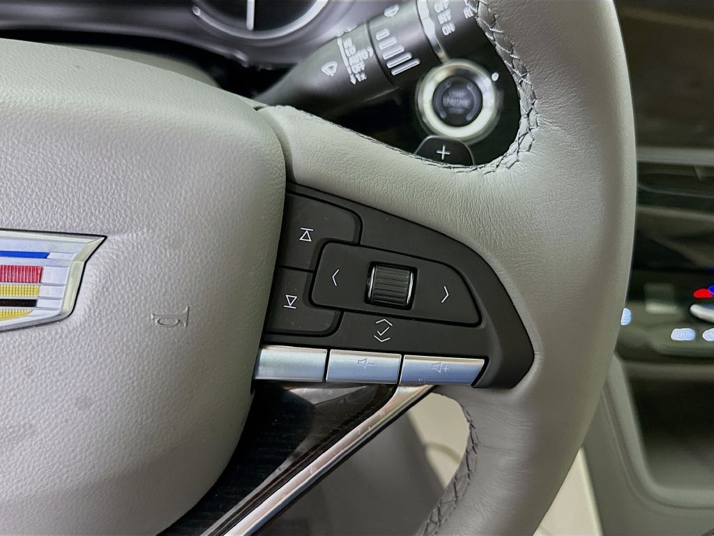 Used 2025 Cadillac XT6 Premium Luxury w/ LPO, Floor Liner Package AWD/4WD image 24