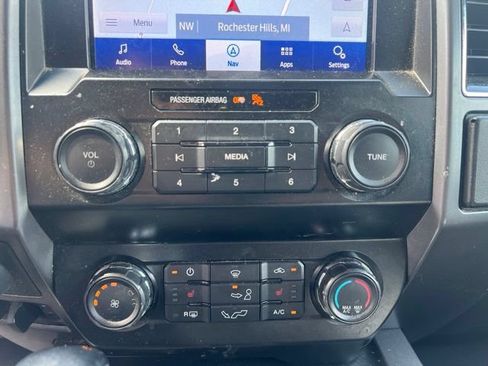 Used 2020 Ford F150 XLT w/ Equipment Group 302A Luxury AWD/4WD image 26