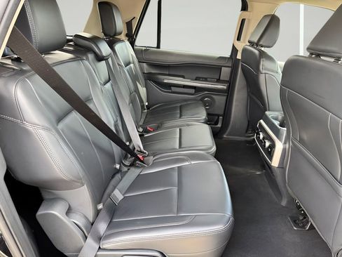 Used 2024 Ford Expedition Max XLT image 28