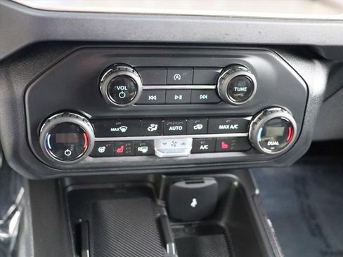 Used 2025 Ford Bronco Outer Banks image 23