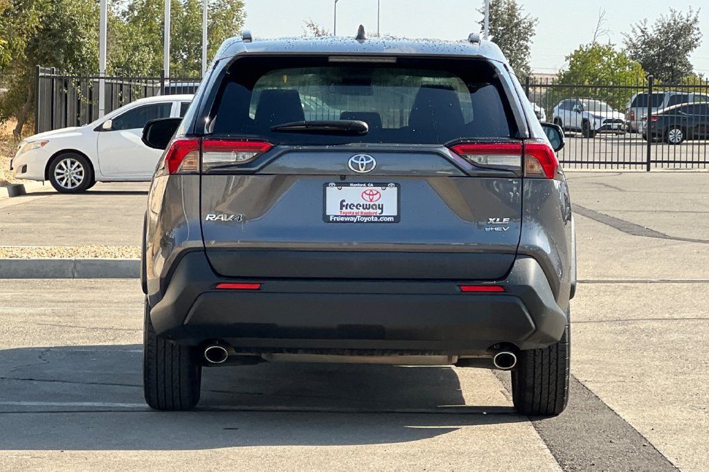 Certified 2025 Toyota RAV4 XLE AWD/4WD image 6
