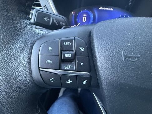 Used 2020 Ford Escape Titanium w/ Titanium Premium Package 2.0 image 21