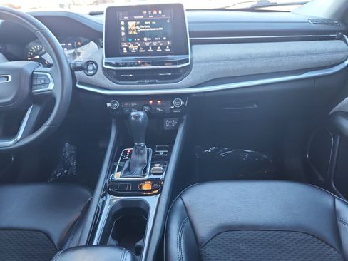 Used 2022 Jeep Compass Latitude image 21