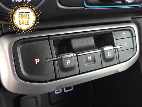 Used 2023 GMC Acadia SLE w/ Driver Convenience Package image 23