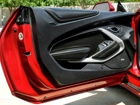 Used 2016 Chevrolet Camaro SS RWD image 37