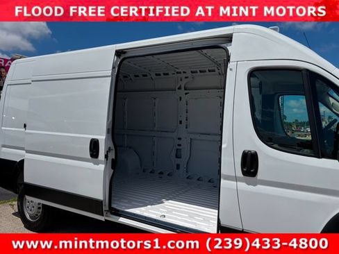 Used 2024 RAM ProMaster 2500 w/ Power Group FWD image 39