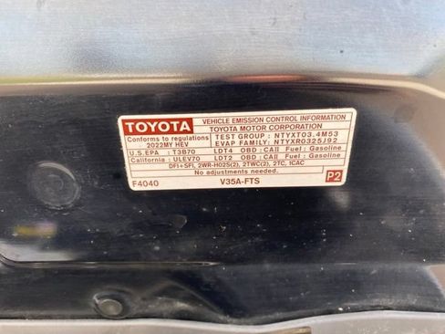 Used 2022 Toyota Tundra Platinum w/ Advanced Package AWD/4WD image 29