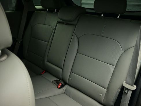 Used 2017 Kia Niro Touring image 23