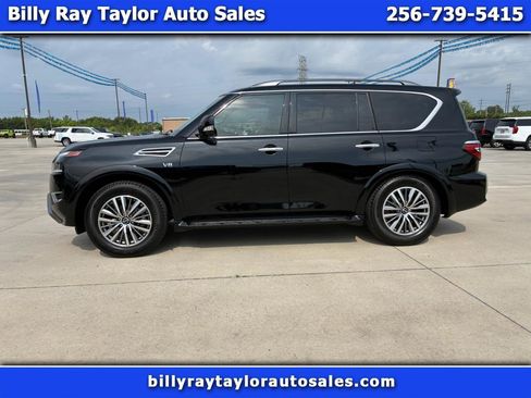Used 2021 Nissan Armada SV w/ SV Appearance Package RWD image 1