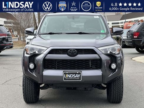 Used 2016 Toyota 4Runner SR5 Premium image 2