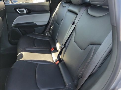 Used 2024 Jeep Compass Limited image 13