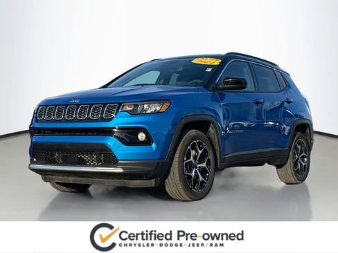 Used 2025 Jeep Compass Limited image 13