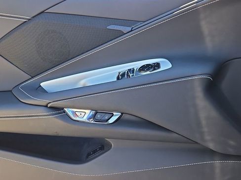 Used 2022 Chevrolet Corvette Stingray Coupe w/ 1LT image 16