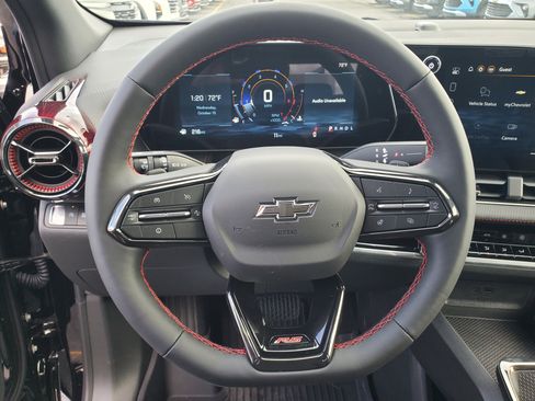 New 2026 Chevrolet Equinox RS w/ LPO, Floor Liner Package FWD image 11