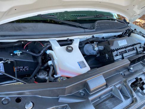 Used 2021 Chevrolet Express 2500 w/ Driver Convenience Package RWD image 15