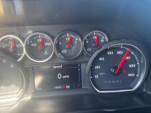 Used 2019 Chevrolet Silverado 1500 LT w/ Texas Edition image 16