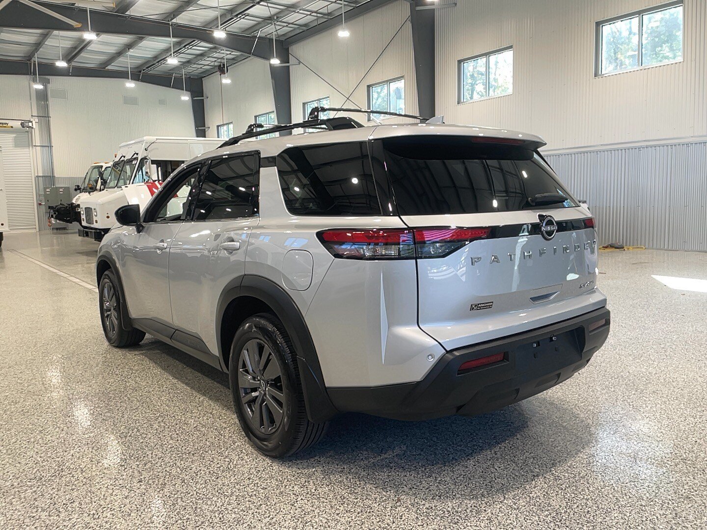 Used 2022 Nissan Pathfinder SV AWD/4WD image 15