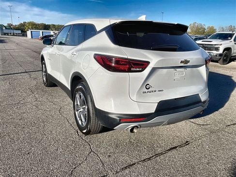 Used 2023 Chevrolet Blazer LT image 6