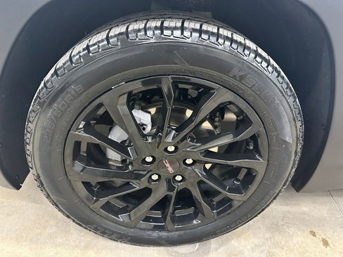 Certified 2023 GMC Terrain SLE w/ Driver Convenience Package image 36