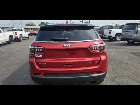 Used 2025 Jeep Compass Limited AWD/4WD image 4