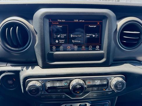 Used 2022 Jeep Wrangler Unlimited Sport AWD/4WD image 22
