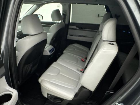 Used 2022 Hyundai Palisade SEL w/ 8P Bench Seat Package AWD/4WD image 45