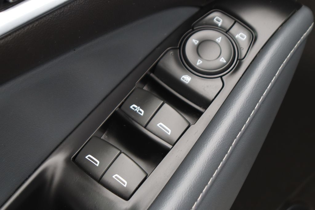 Used 2024 Buick Enclave Essence w/ Sport Touring Edition FWD image 19