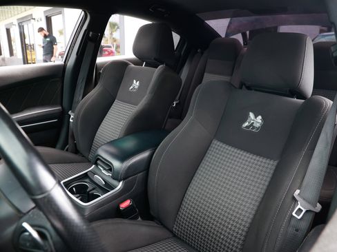 Used 2022 Dodge Charger Scat Pack w/ Harman/Kardon Audio Group image 10