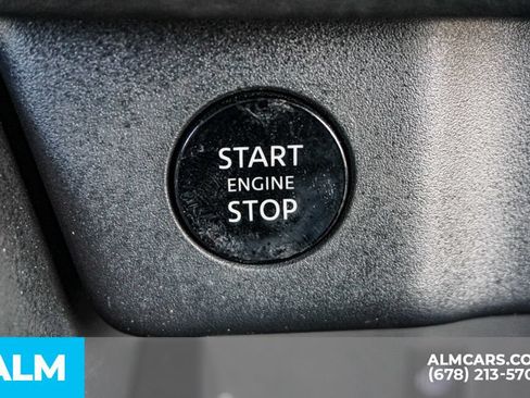 Used 2024 Nissan Rogue SL FWD image 46