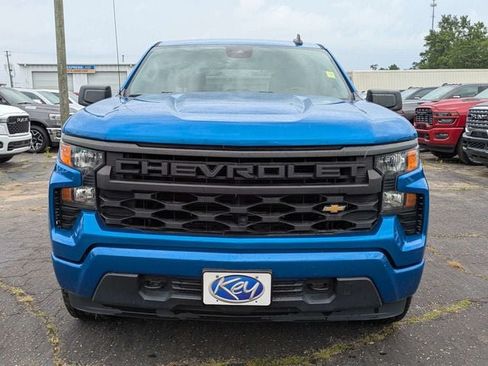 Used 2023 Chevrolet Silverado 1500 Custom AWD/4WD image 9