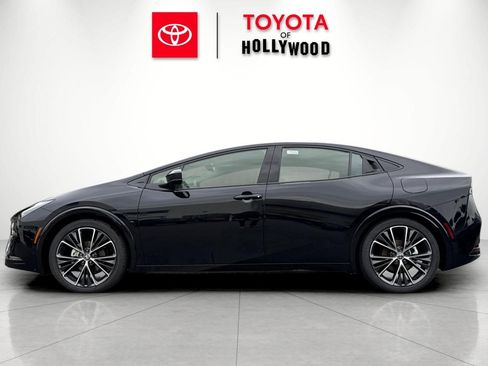 New 2026 Toyota Prius XLE image 9