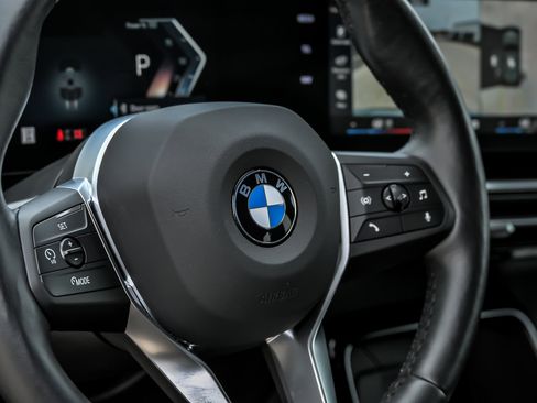 Used 2025 BMW X1 xDrive28i AWD/4WD image 36