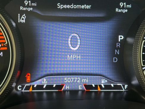 Used 2023 Jeep Cherokee Altitude Lux w/ Lux Elite Package AWD/4WD image 15