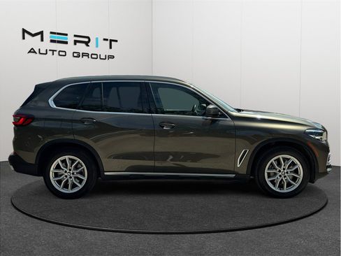 Used 2022 BMW X5 xDrive40i w/ Premium Package AWD/4WD image 10