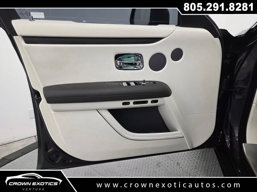 Used 2023 Rolls-Royce Ghost AWD/4WD image 44