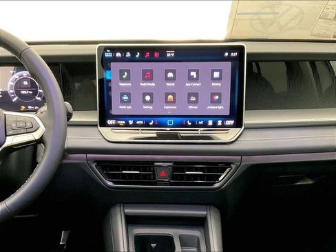 New 2026 Volkswagen Tiguan SE AWD/4WD image 7