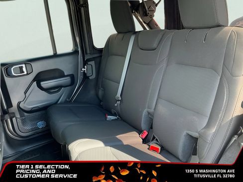 Used 2021 Jeep Wrangler Unlimited Sport AWD/4WD image 13