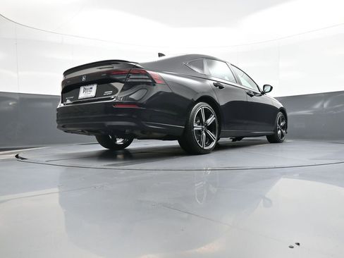 Certified 2023 Honda Accord Sport image 29