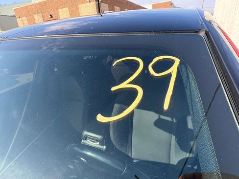 Used 2018 Dodge Charger SXT Plus image 32