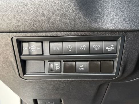Used 2024 Toyota Tundra Limited w/ Power Package AWD/4WD image 25