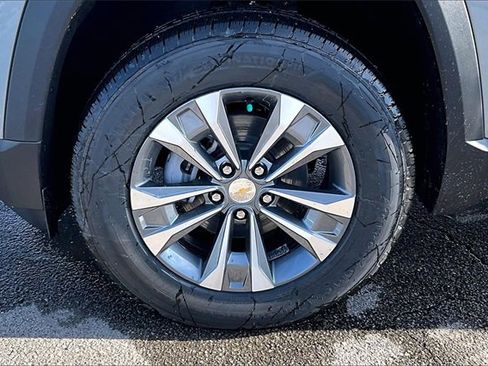 New 2026 Chevrolet Equinox LT image 12