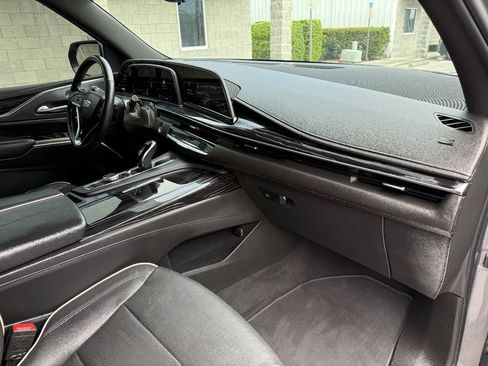 Used 2021 Cadillac Escalade Sport AWD/4WD image 14