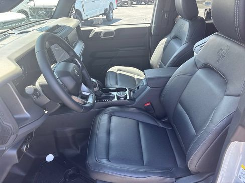 New 2026 Ford Bronco Big Bend w/ Black Diamond Package AWD/4WD image 16