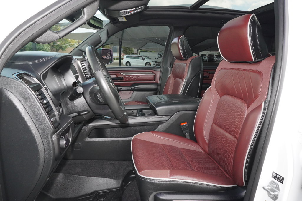 Used 2025 RAM 1500 Limited AWD/4WD image 29