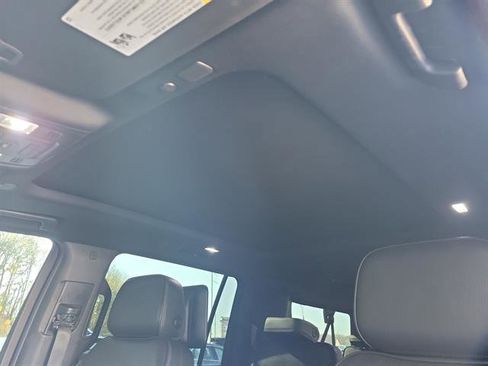 Used 2021 GMC Yukon XL Denali w/ Denali Premium Package image 6