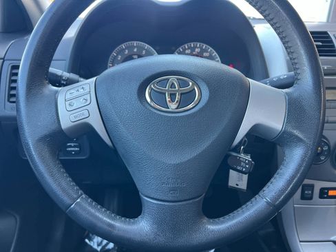 Used 2010 Toyota Corolla S image 21