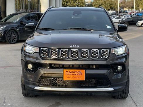Used 2024 Jeep Compass Limited image 6