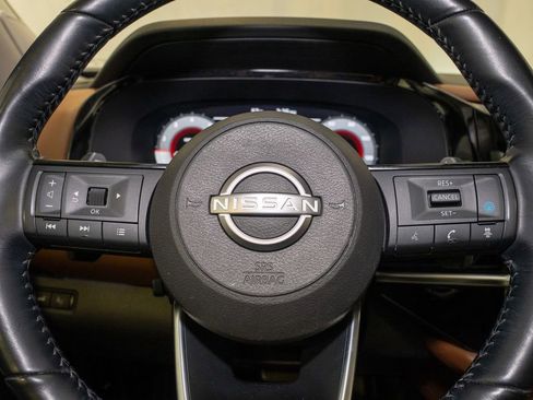 Certified 2023 Nissan Pathfinder Platinum image 21