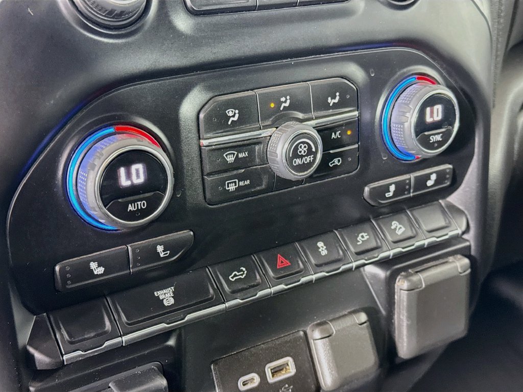 Used 2023 Chevrolet Silverado 2500 LT AWD/4WD image 14